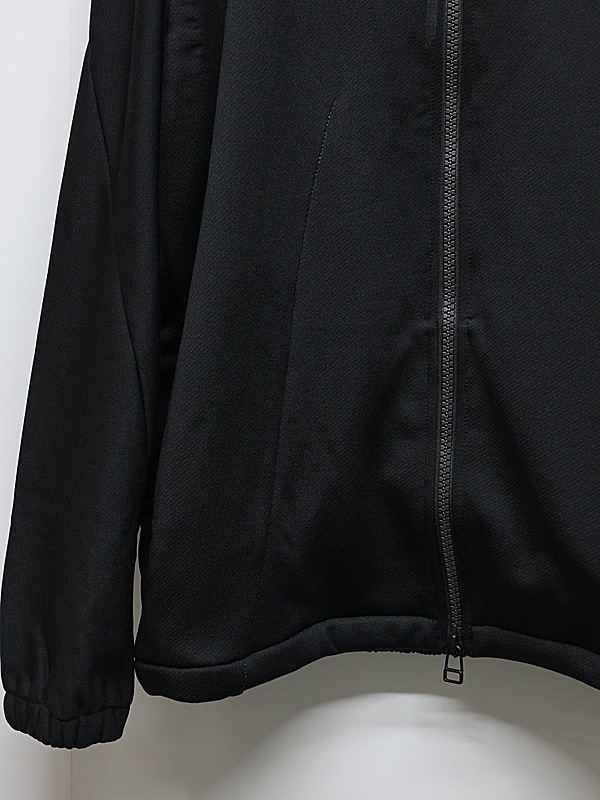 RIPVANWINKLE����åץ����󥦥��󥯥�/����Υ�롼�� TWIST ZIP UP JERSEY/BLACK