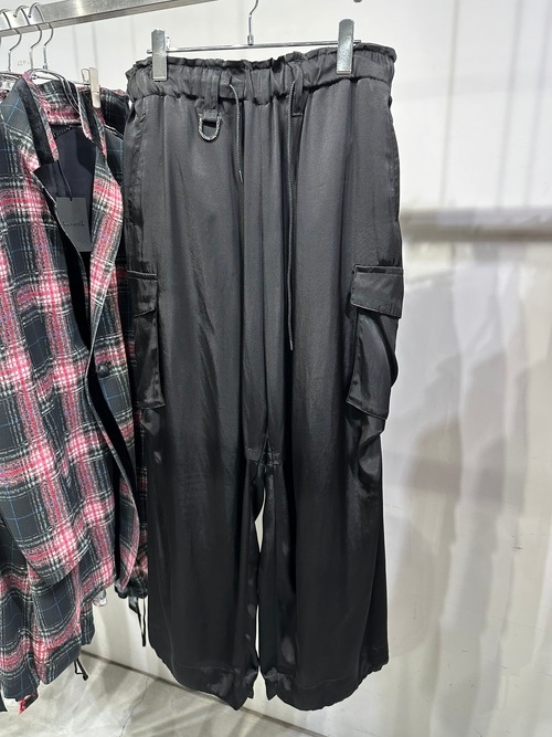 (ͽ���ʡ�7��8������ͽ��/kiryuyrik������奦����奦/Satin Cargo Pants/Black