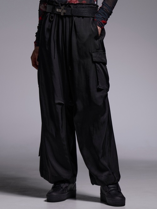 (ͽ���ʡ�7��8������ͽ��/kiryuyrik������奦����奦/Satin Cargo Pants/Black