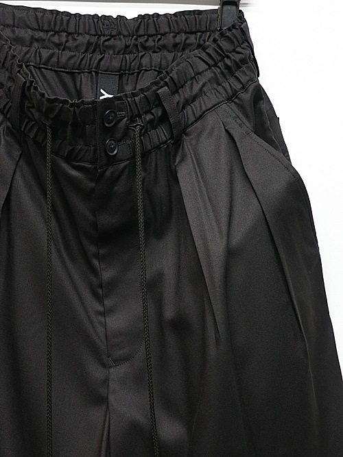 Ground Y�����饦��ɥ磻/TR TWILL TWO TUCK SHORT PANTS/BLACK