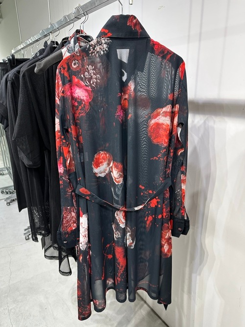 (ͽ���ʡ�7��8������ͽ��/kiryuyrik������奦����奦/Flora Mesh Flare Shirt/Black