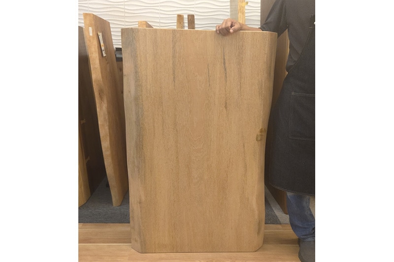 マンゴ　一枚板 ウレタン仕上げ