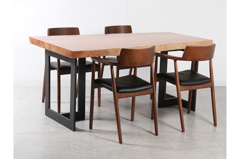 マホガニー　ダイニングテーブル　一枚板　ウレタン仕上げ