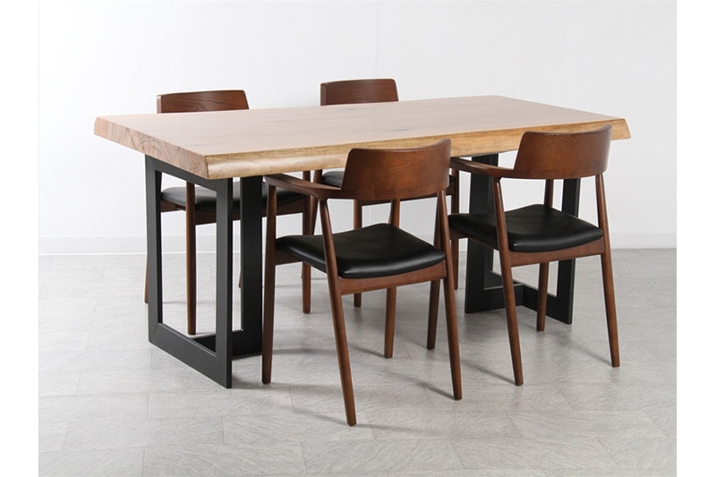 ニューギニアウォルナット　ダイニングテーブル　一枚板　ウレタン仕上げ