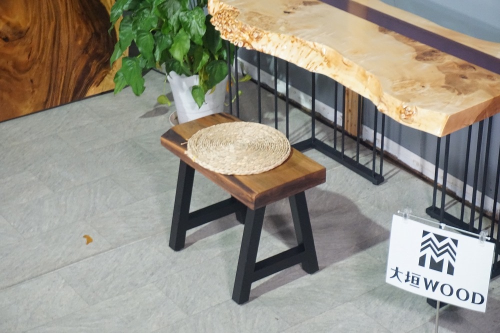 モンキーポッド 一枚板 ベンチ 脚付 オイルステイン仕上げ
