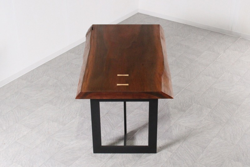 ゴールドニア 1枚板 オイル仕上げ 4人掛け