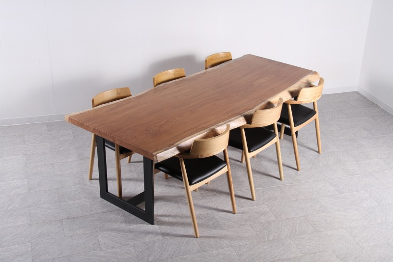 クウイラ(メルバウ) 1枚板 ウレタン仕上げ 6人掛け