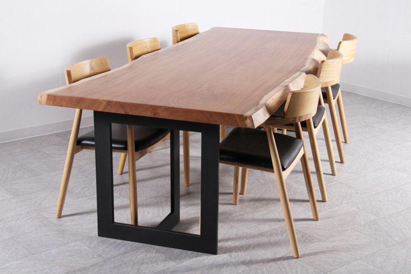 クウイラ(メルバウ) 1枚板 ウレタン仕上げ 6人掛け