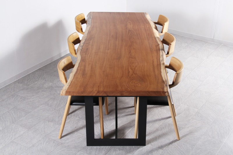 クウイラ(メルバウ) 1枚板 ウレタン仕上げ 6人掛け