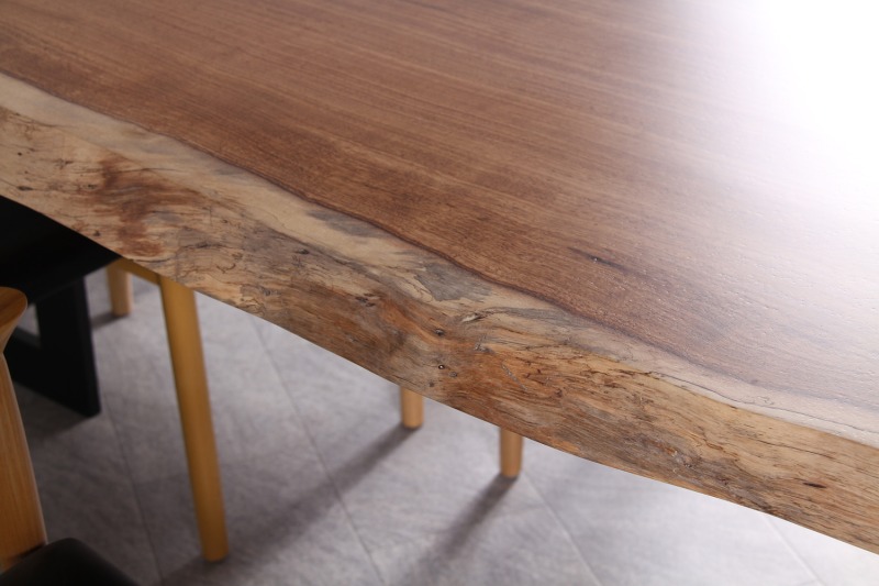 クウイラ(メルバウ) 1枚板 ウレタン仕上げ 6人掛け