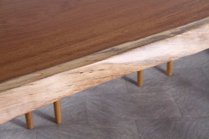 クウイラ(メルバウ) 1枚板 ウレタン仕上げ 6人掛け