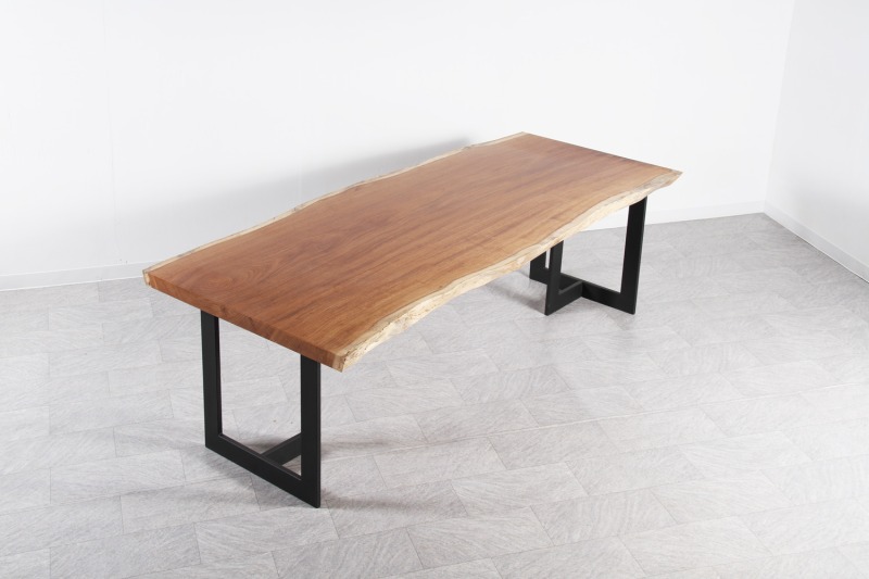 クウイラ(メルバウ) 1枚板 ウレタン仕上げ 6人掛け