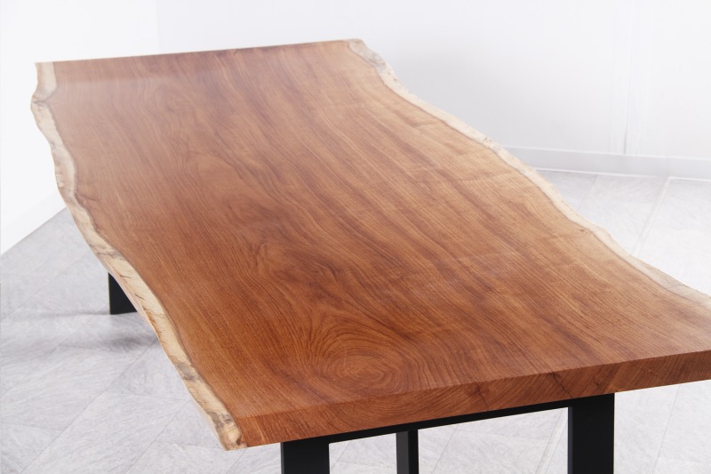 クウイラ(メルバウ) 1枚板 ウレタン仕上げ 6人掛け