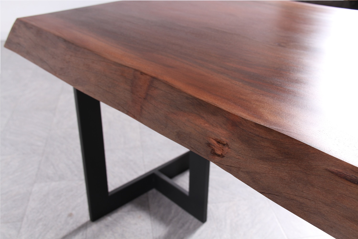 ゴールドニア 1枚板 オイル仕上げ 4人掛け