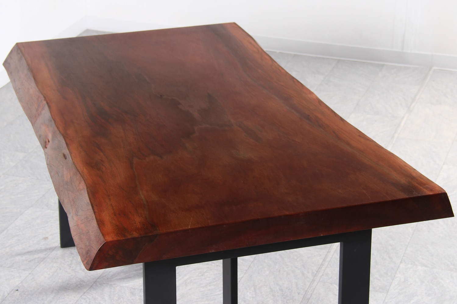 ゴールドニア 1枚板 オイル仕上げ 4人掛け