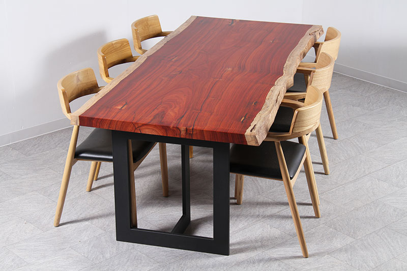 パドック 1枚板 ウレタン仕上げ 4-6人掛け