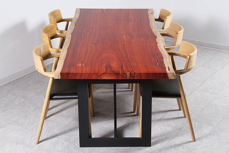 パドック 1枚板 ウレタン仕上げ 4-6人掛け