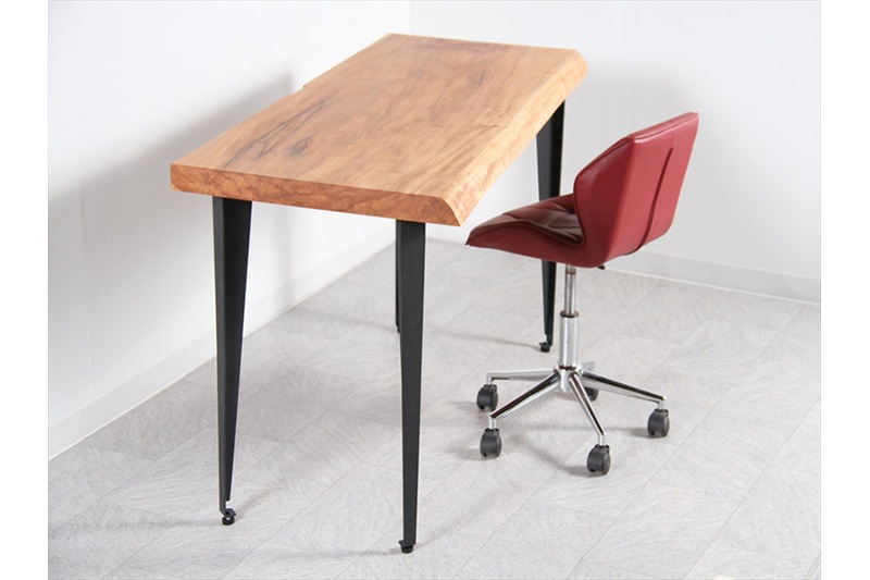 一枚板 栃 PCテーブル(アイアン脚付き)　　オイル仕上げ