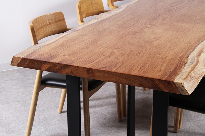 クウイラ(メルバウ) 1枚板 ウレタン仕上げ 6人掛け