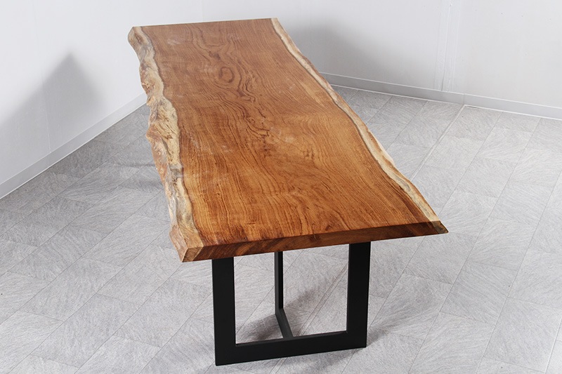 クウイラ(メルバウ) 1枚板 ウレタン仕上げ 6人掛け