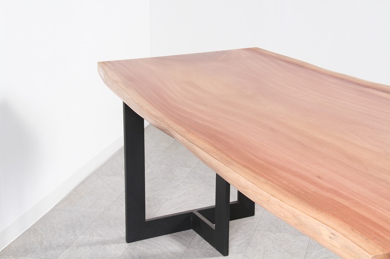 シンガポールマホガニー 1枚板 ウレタン仕上げ 4人掛け