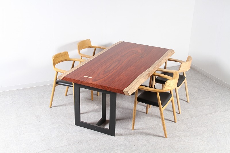 パドック 1枚板 ウレタン仕上げ 4人掛け