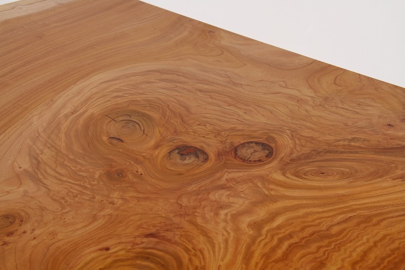 ケヤキ 1枚板 ウレタン仕上げ 4人掛け