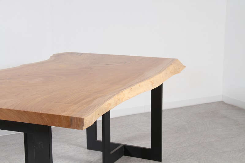 ケヤキ 1枚板 ウレタン仕上げ 4人掛け