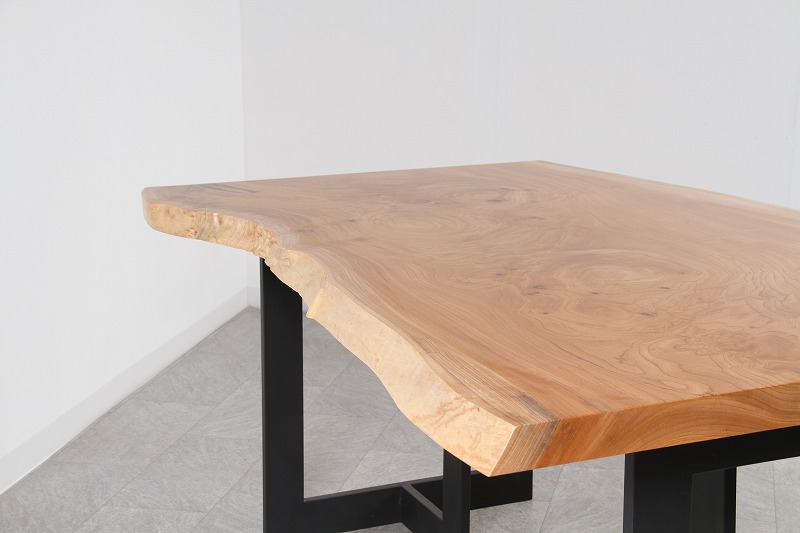 ケヤキ 1枚板 ウレタン仕上げ 4人掛け