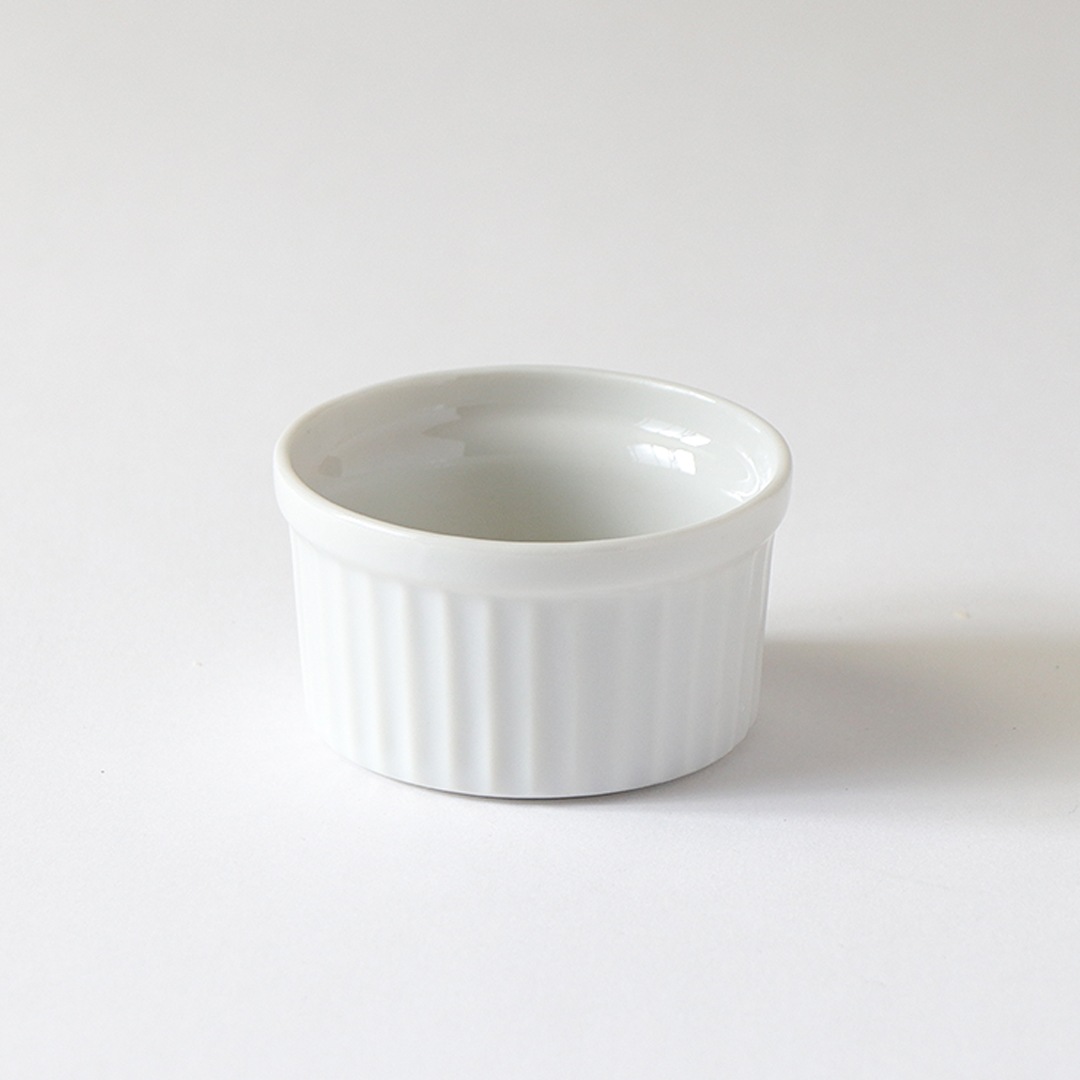 【70cc】当店オリジナルの仕切り皿にぴったり!一緒に使えばバリエーションがぐんぐん広がる、かわいいサイズのミニココット