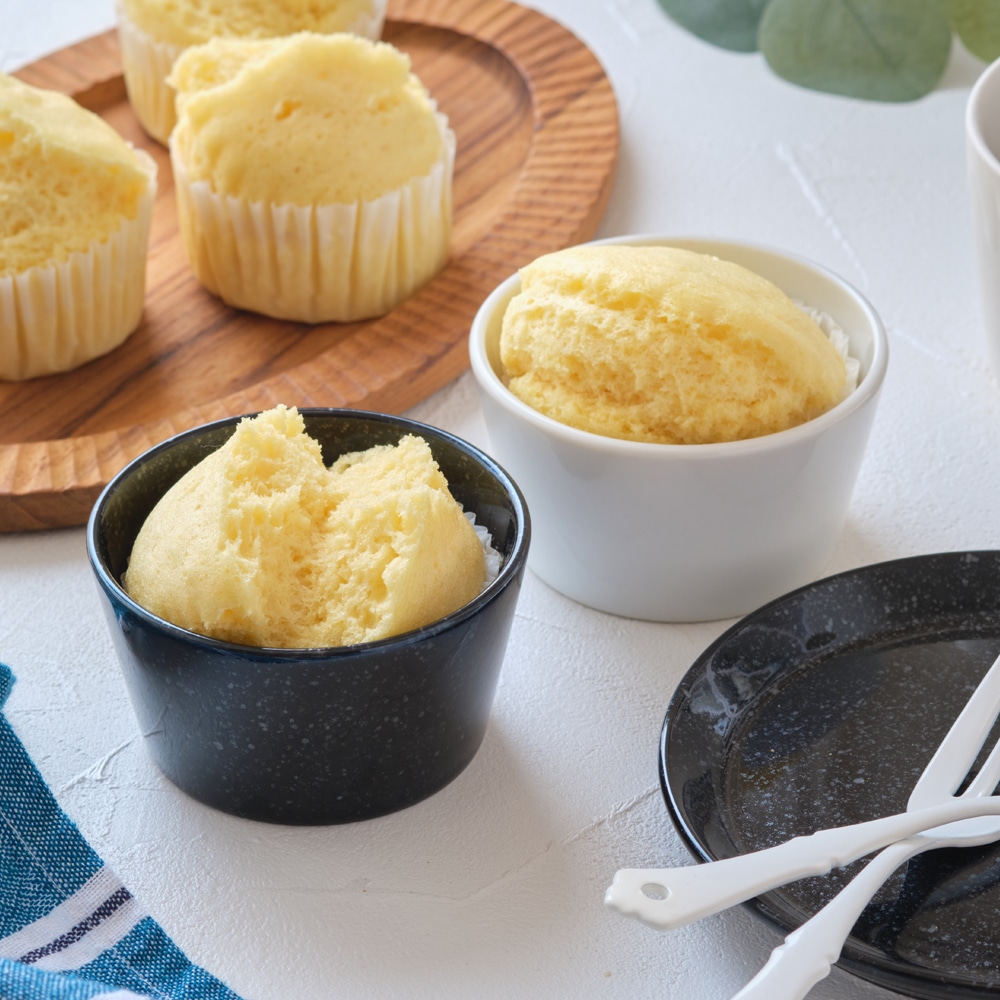 【YAMATSU STANDARD】8cm ボウル 小皿 副菜 取鉢 豆皿 おやつ アイス 丸皿 プレート 皿 白 黒 ホワイト ブラック おしゃれ 収納 カフェ食器 シンプル 美濃焼 磁器 ポーセラーツ BPAフリー ギフト 業務用 軽い 日本製