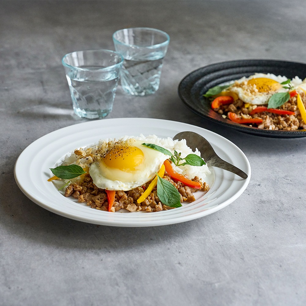 【YAMATSU STANDARD】24cm 中皿 ミート皿 ワンプレート カレー パスタ シンプル 丸皿 プレート 皿 白 黒 ホワイト ブラック おしゃれ 収納 カフェ食器 シンプル 美濃焼 磁器 ポーセラーツ BPAフリー ギフト 業務用 軽い 日本製