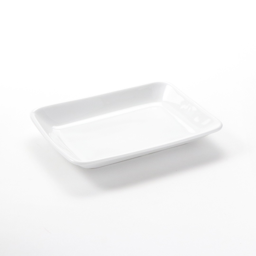 使いやすいサイズのスクエアプレート | 子ども・キッズ食器 | まるく