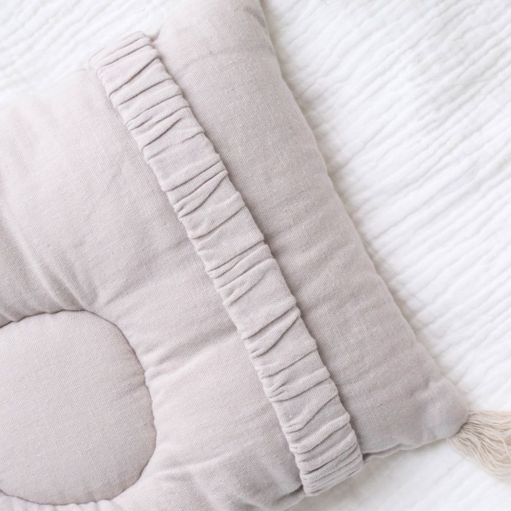 《在庫処分 半額》【日本製】 やわらかガーゼ 授乳クッションにもなる!ベビーピロー&ラトルセット コットン100% Lien de famille リヤンドファミーユ 《ギフトBOX付き》キララ ピンク グレー グリーン