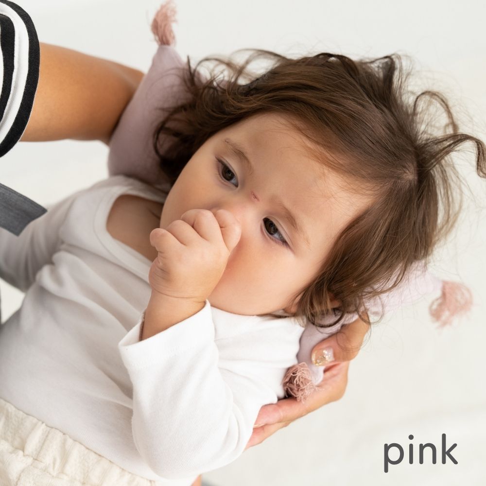 《在庫処分 半額》【日本製】 やわらかガーゼ 授乳クッションにもなる!ベビーピロー&ラトルセット コットン100% Lien de famille リヤンドファミーユ 《ギフトBOX付き》キララ ピンク グレー グリーン