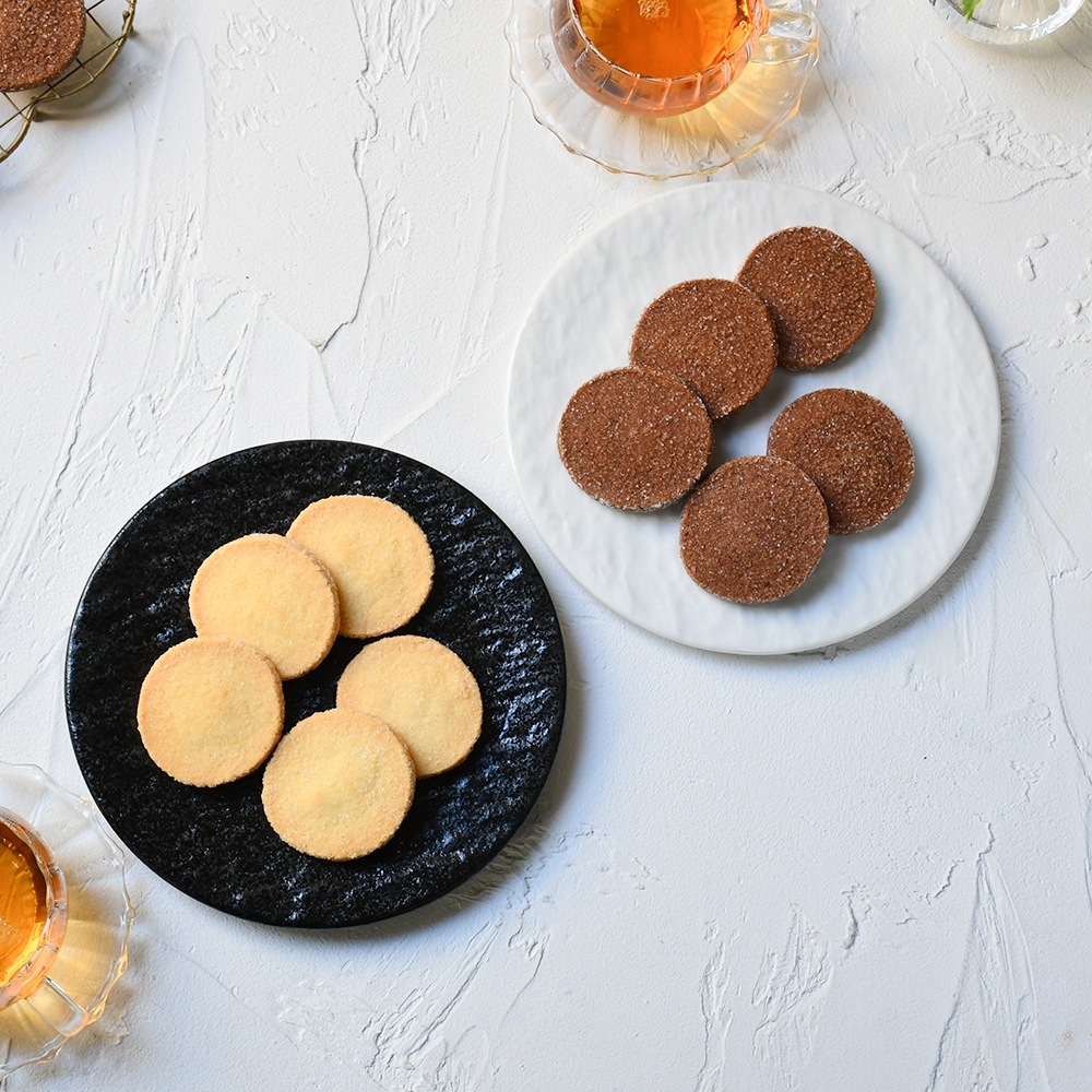 【YAMATSU STANDARD】15cm 小皿 小鉢 取鉢 朝食 おやつ 丸皿 プレート 皿 白 黒 ホワイト ブラック おしゃれ 収納 カフェ食器 シンプル 美濃焼 磁器 ポーセラーツ BPAフリー ギフト 業務用 軽い 日本製