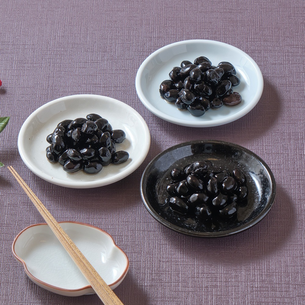 【YAMATSU STANDARD】12cm 小皿 副菜 取鉢 豆皿 醤油皿 おやつ 丸皿 プレート 皿 白 黒 青 ホワイト ブラック ライトブルー おしゃれ 収納 カフェ食器 シンプル 美濃焼 磁器 ポーセラーツ BPAフリー ギフト 業務用 軽い 日本製