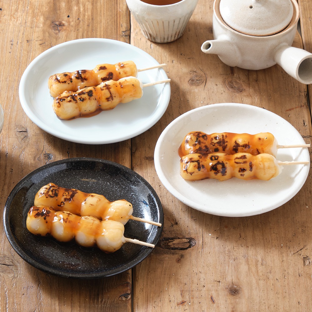 【YAMATSU STANDARD】17cm 小皿 平皿 取り皿 副菜 サラダ おやつ シンプル 丸皿 プレート 皿 白 黒 青 ホワイト ブラック ライトブルー おしゃれ 収納 カフェ食器 シンプル 美濃焼 磁器 ポーセラーツ BPAフリー ギフト 業務用 軽い 日本製