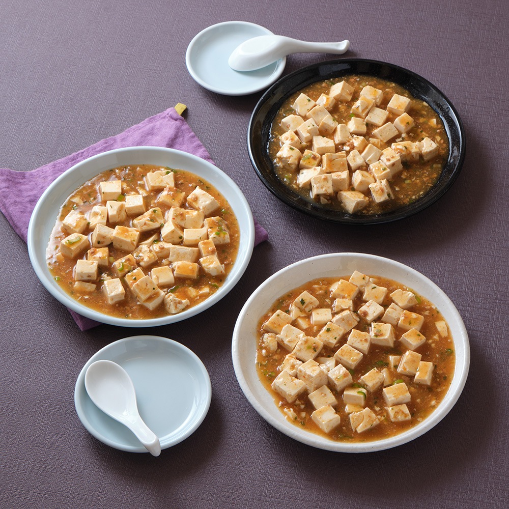 【YAMATSU STANDARD】24cm 中皿 ミート皿 ワンプレート カレー パスタ サラダ 丸皿 プレート 皿 白 黒 青 ホワイト ブラック ライトブルー おしゃれ 収納 カフェ食器 シンプル 美濃焼 磁器 ポーセラーツ BPAフリー ギフト 業務用 軽い 日本製