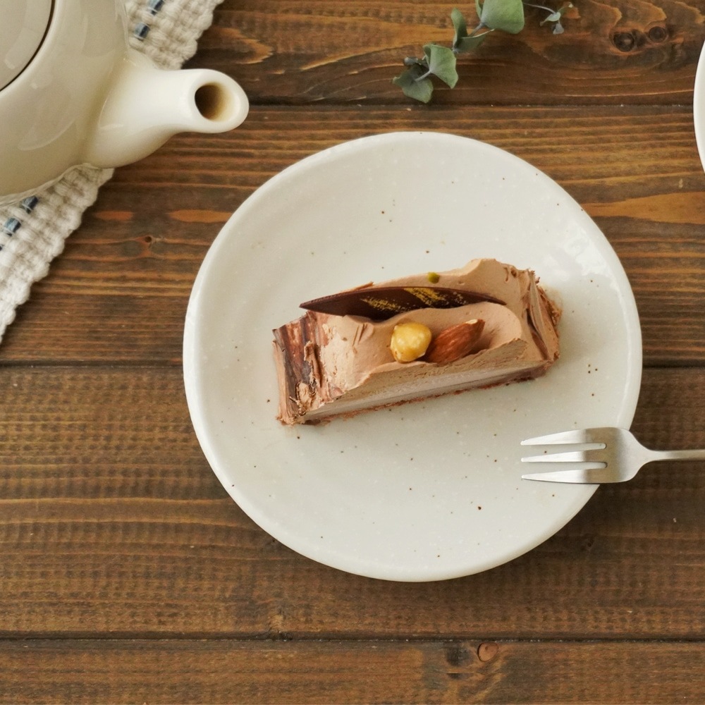 【YAMATSU STANDARD】14cm 小皿 副菜 取鉢 取り皿 おつまみ おやつ 丸皿 プレート 皿 白 茶 ホワイト ブラウン おしゃれ 収納 カフェ食器 シンプル 美濃焼 磁器 ポーセラーツ BPAフリー ギフト 業務用 軽い 日本製