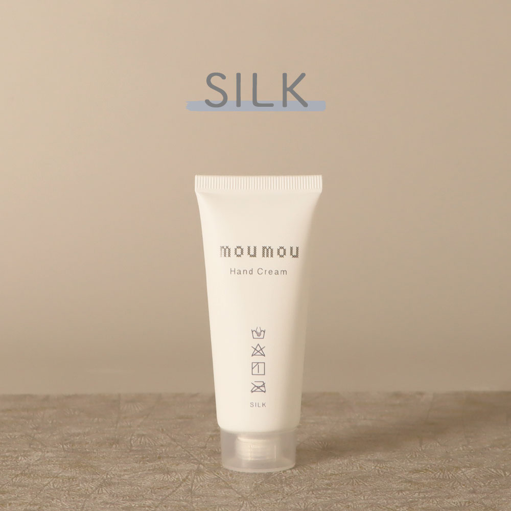moumou ハンドクリーム ハンドケア コットン リネン シルク 天然保湿成分 ハンドクリーム 清潔感 さらっとした付け心地 乾燥 保湿 シアバター ホホバオイル シンプル ふわっと香る