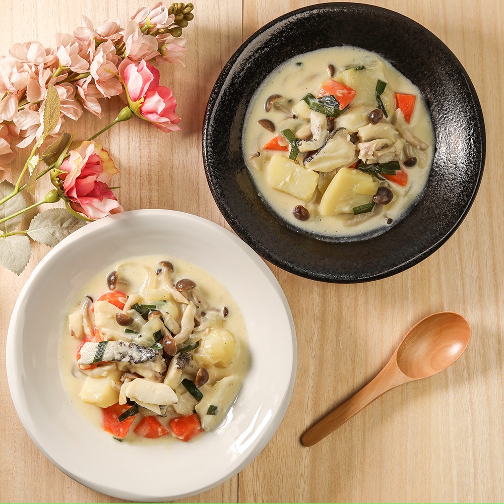 【YAMATSU STANDARD】21cm 中皿 ミート皿 丸皿 プレート 皿 白 黒 ホワイト ブラック おしゃれ 収納 カフェ食器 シンプル 美濃焼 磁器 ポーセラーツ BPAフリー ギフト 業務用 軽い 日本製