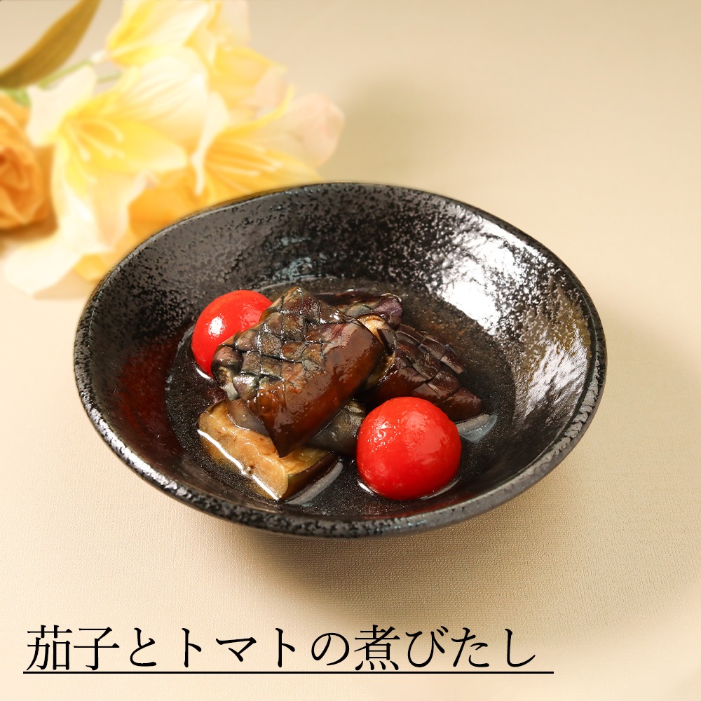 【YAMATSU STANDARD】【YAMATSU STANDARD】14cm 小皿 副菜 取鉢 取り皿 おつまみ おやつ 丸皿 プレート 皿 白 黒 ホワイト ブラック  おしゃれ 収納 カフェ食器 シンプル 美濃焼 磁器 ポーセラーツ BPAフリー ギフト 業務用 軽い 日本製