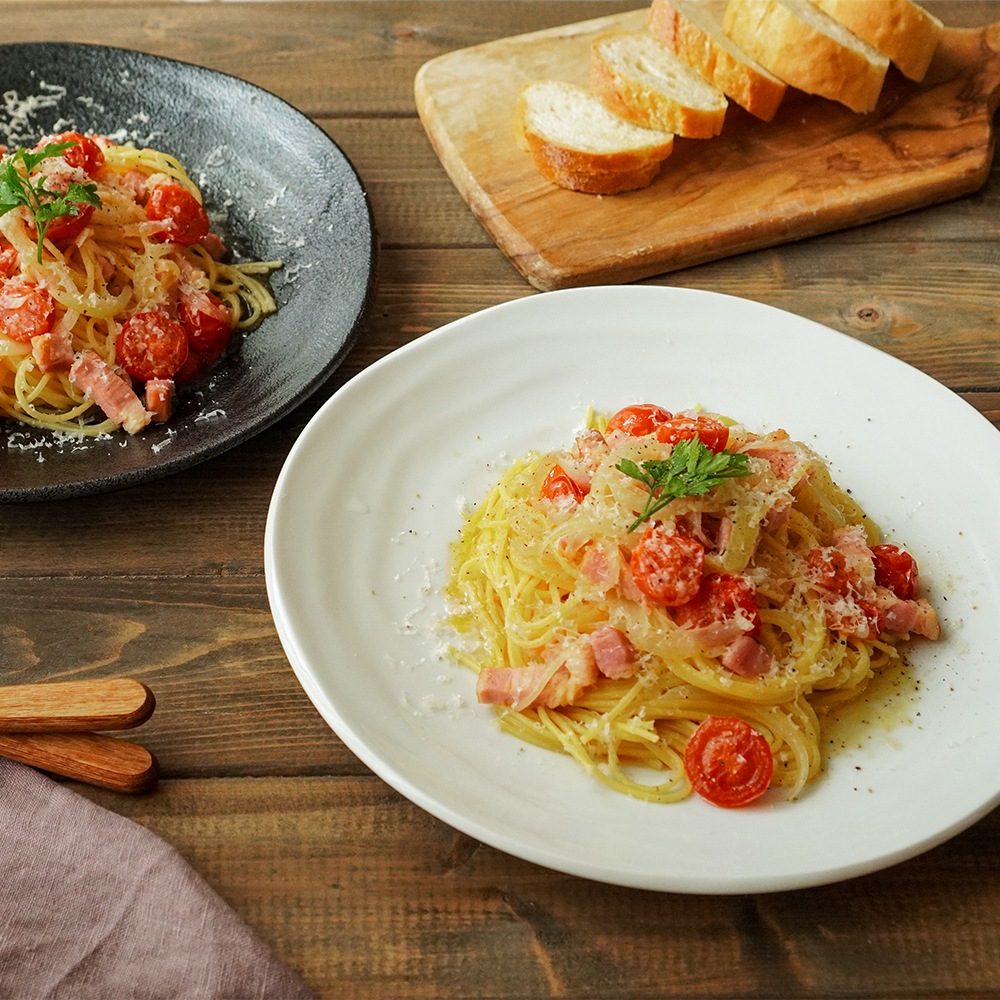 【YAMATSU STANDARD】28cm 大皿 メイン皿 ディナー皿 丸皿 プレート 皿 白 黒 ホワイト ブラック おしゃれ 収納 カフェ食器 シンプル 美濃焼 磁器 ポーセラーツ BPAフリー ギフト 業務用 軽い 日本製