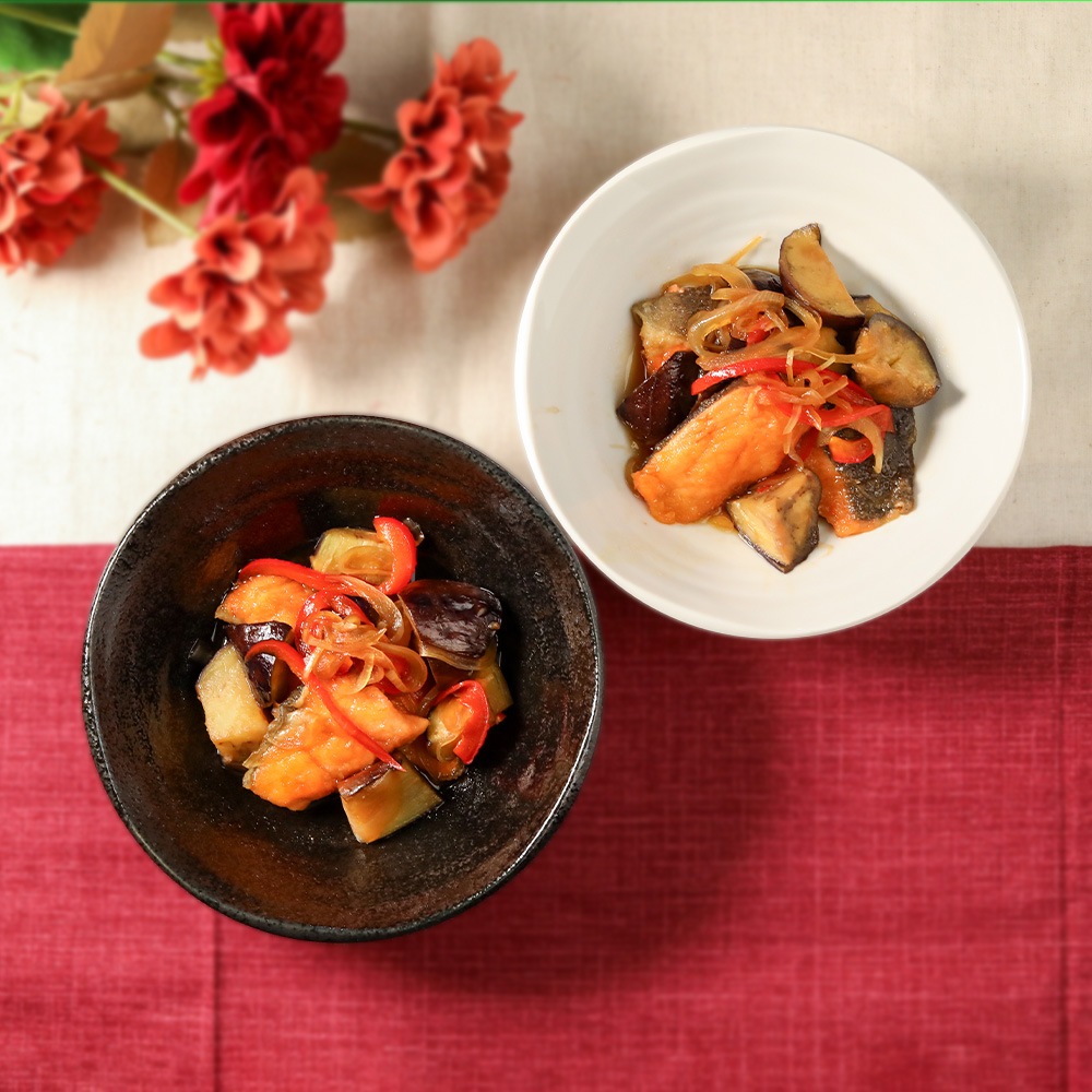 【YAMATSU STANDARD】17cm 煮物鉢 副菜 取り皿 小鉢 おやつ丸皿 プレート皿 白黒 ホワイト ブラック おしゃれ 収納 カフェ食器 シンプル 美濃焼 磁器 ポーセラーツ BPAフリー ギフト 業務用 軽い 日本製