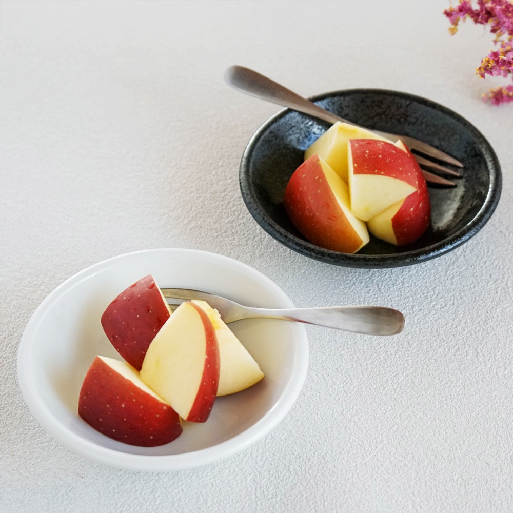 【YAMATSU STANDARD】13cm 深皿 皿  サラダ 丸皿 プレート 皿 白 黒  ホワイト ブラック  おしゃれ 収納 カフェ食器 シンプル 美濃焼 磁器 ポーセラーツ BPAフリー ギフト 業務用 軽い 日本製