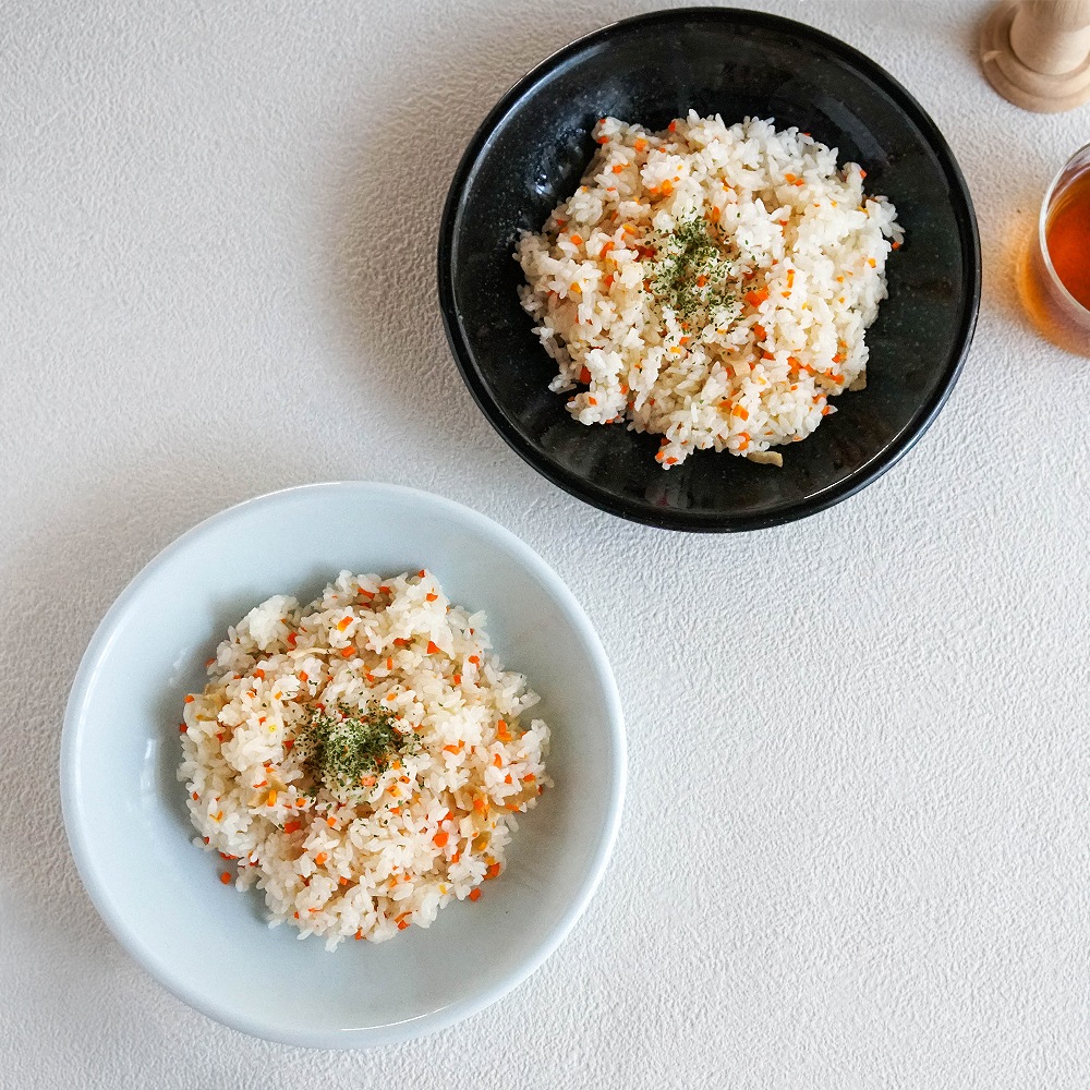 【YAMATSU STANDARD】21cm 深皿 皿 ワンプレート カレー パスタ サラダ 丸皿 プレート 皿  黒  青  ブラック  ライトブルー おしゃれ 収納 カフェ食器 シンプル 美濃焼 磁器 ポーセラーツ BPAフリー ギフト 業務用 軽い 日本製