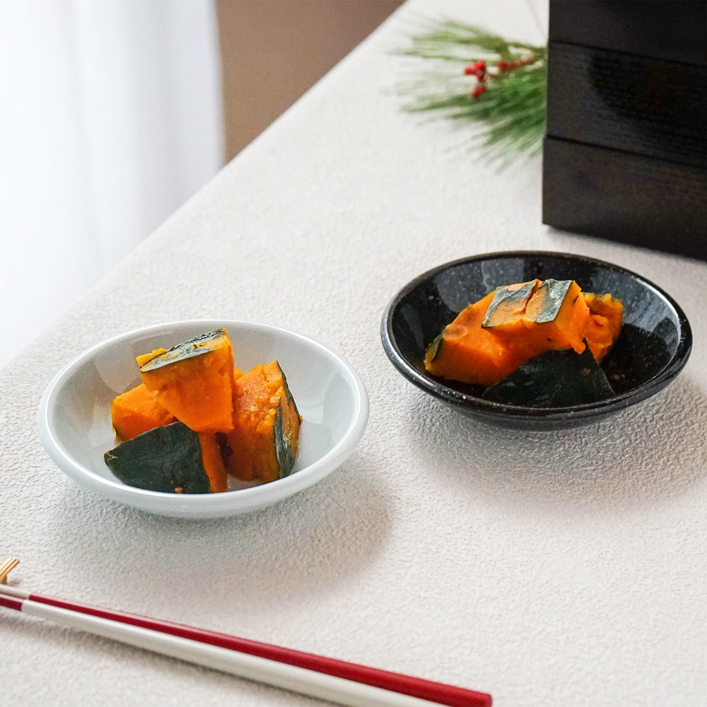 【YAMATSU STANDARD】13cm 深皿 皿 サラダ 丸皿 プレート 皿  黒  青  ブラック  ライトブルー おしゃれ 収納 カフェ食器 シンプル 美濃焼 磁器 ポーセラーツ BPAフリー ギフト 業務用 軽い 日本製