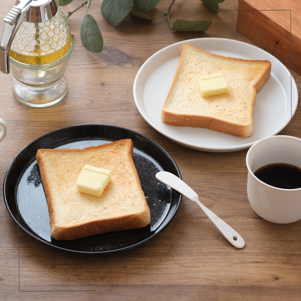 【YAMATSU STANDARD】19cm 中皿 ミート皿 シンプル 平皿 丸皿 プレート 皿 白 黒 ホワイト ブラック おしゃれ 収納 カフェ食器 シンプル 美濃焼 磁器 ポーセラーツ BPAフリー ギフト 業務用 軽い 日本製