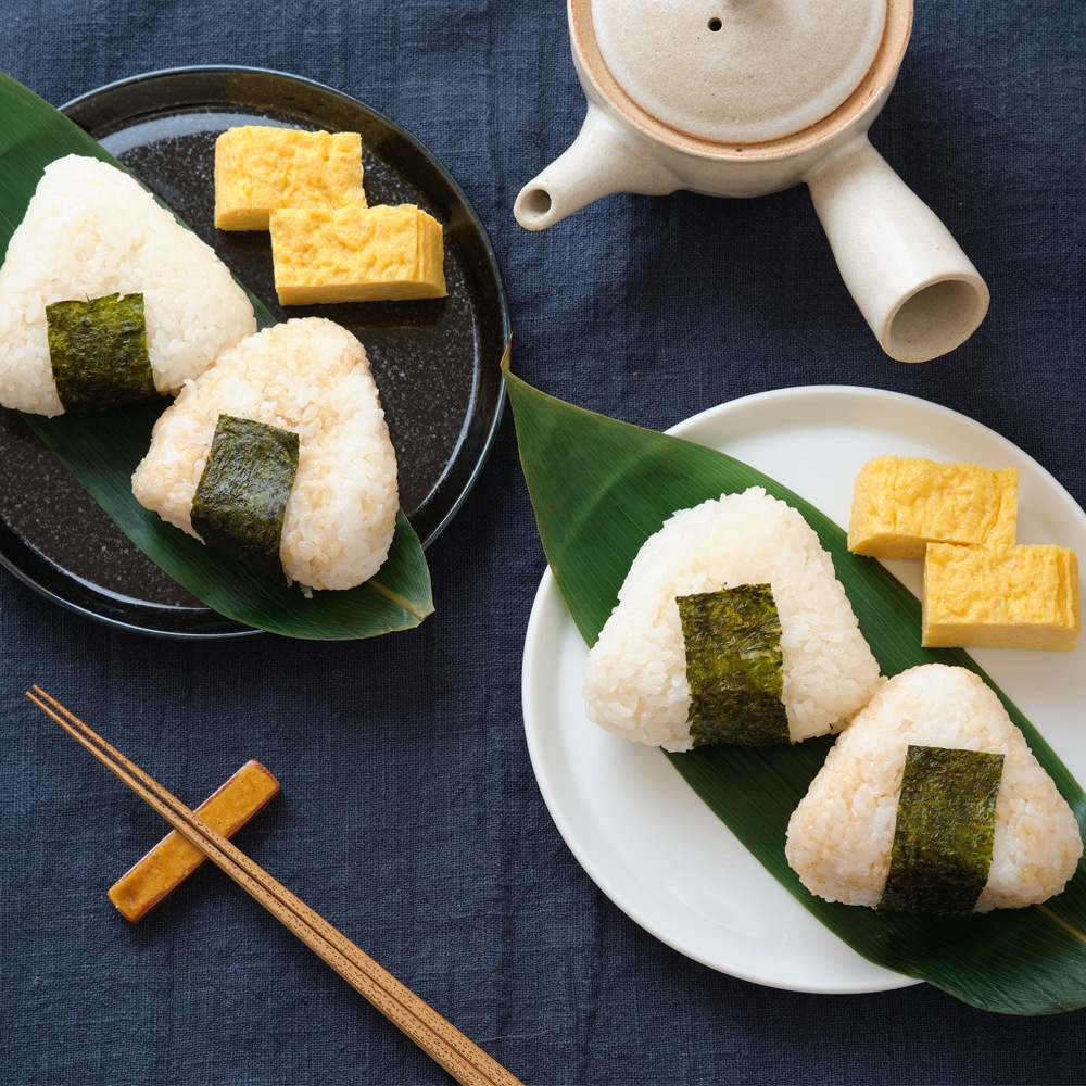 【YAMATSU STANDARD】17cm 小皿 平皿 取鉢 取り皿 シンプル 丸皿 プレート 皿 白 黒 ホワイト ブラック おしゃれ 収納 カフェ食器 シンプル 美濃焼 磁器 ポーセラーツ BPAフリー ギフト 業務用 軽い 日本製